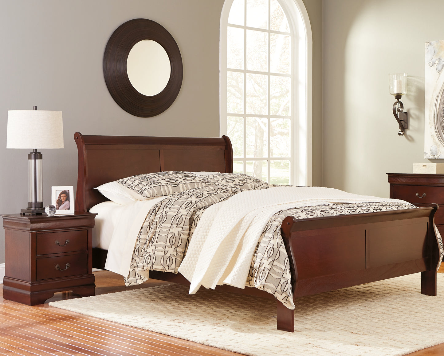 Ashley Express - Alisdair King Sleigh Bed with 2 Nightstands