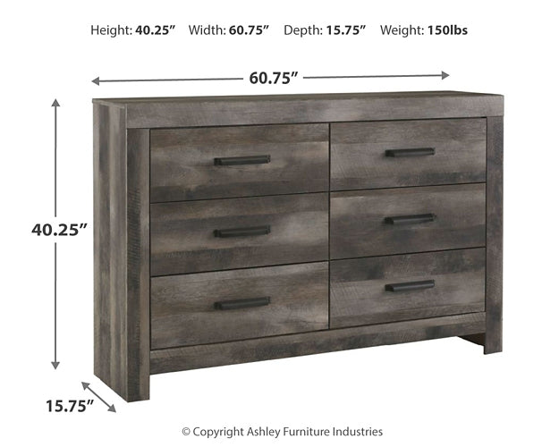 Wynnlow King Poster Bed with Dresser