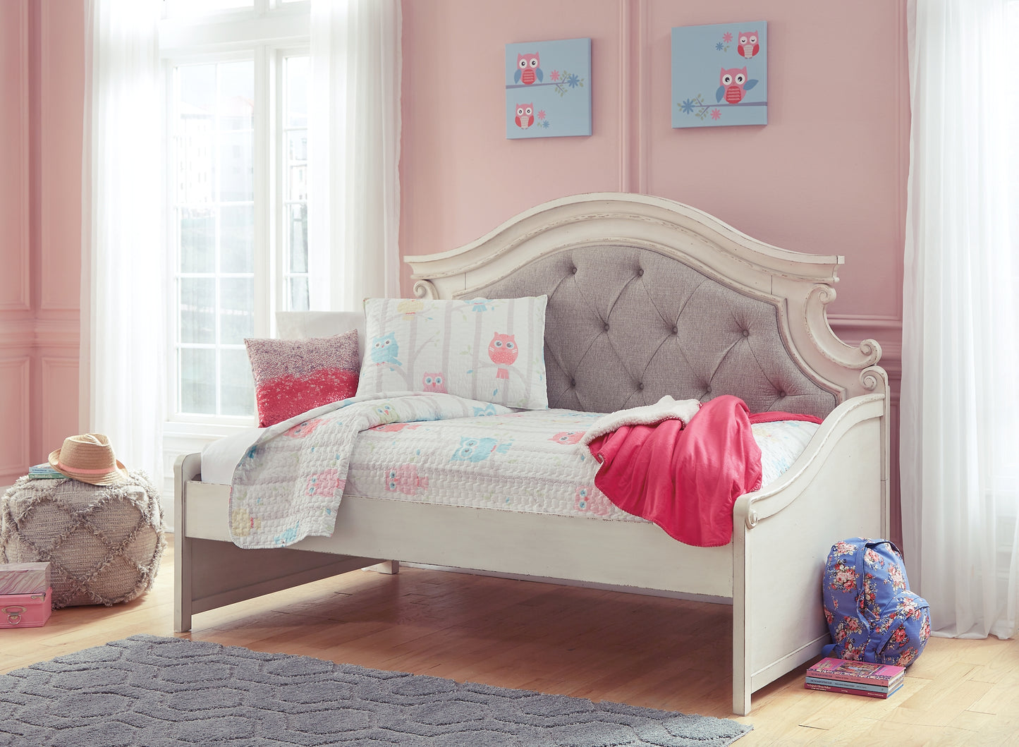 Realyn Twin Day Bed