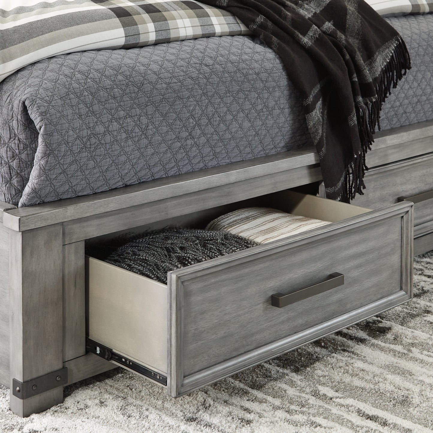 Russelyn Queen Storage Bed with Dresser