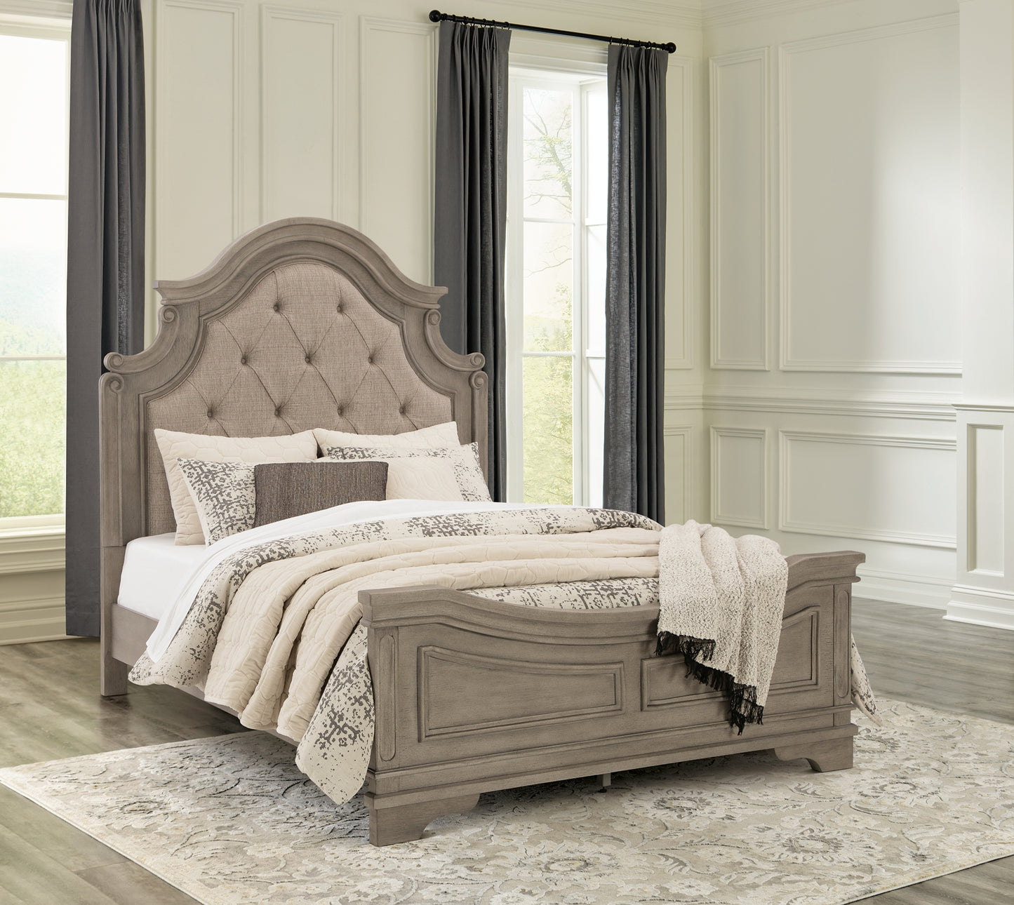 Lodenbay Queen Panel Bed with Mirrored Dresser