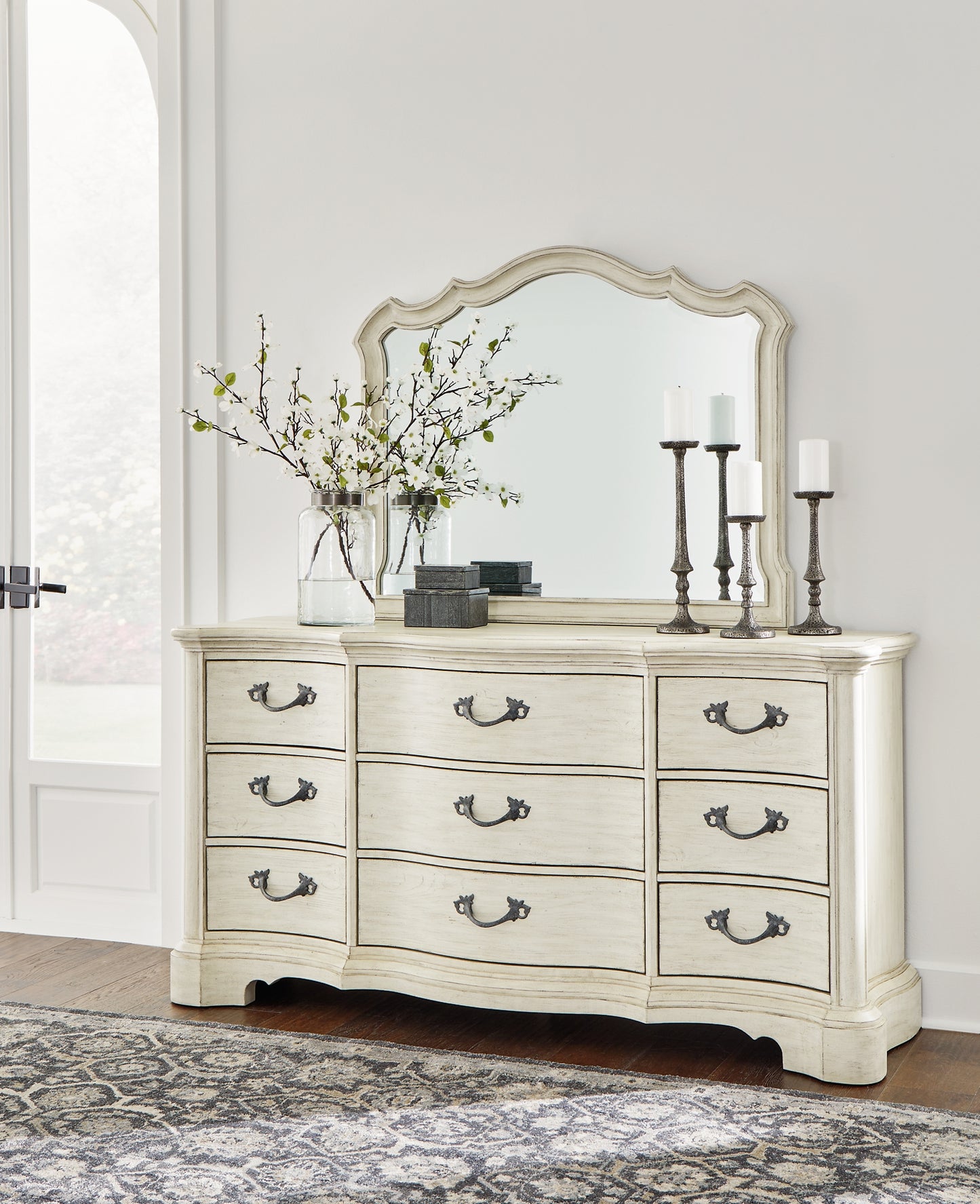 Arlendyne King Upholstered Bed with Mirrored Dresser and 2 Nightstands