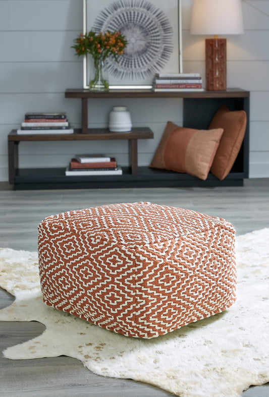 Ashley Express - Brynnsen Pouf