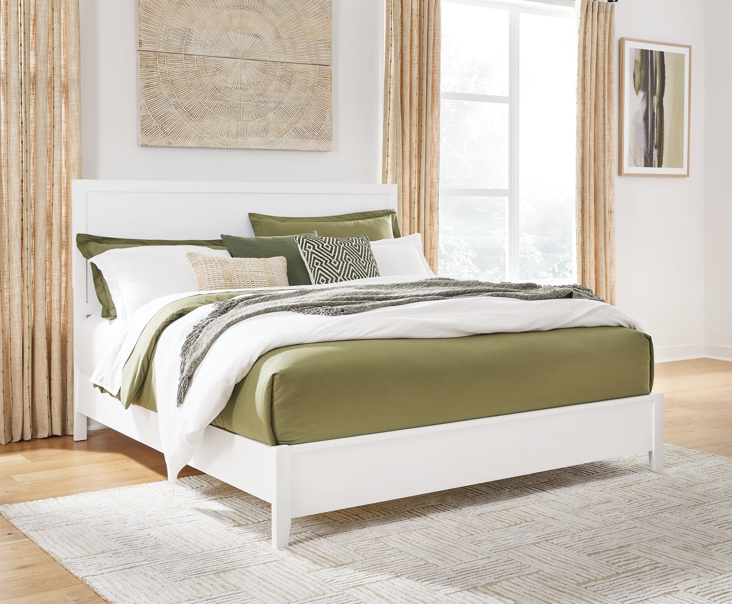 Binterglen Queen Panel Bed with Dresser and Nightstand