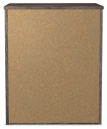 Ralinksi Queen Panel Bed with Mirrored Dresser, Chest and Nightstand