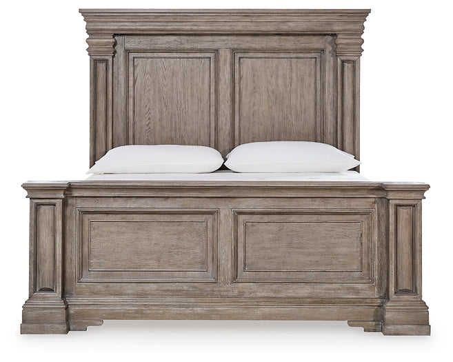 Blairhurst California King Panel Bed with Mirrored Dresser, Chest and Nightstand