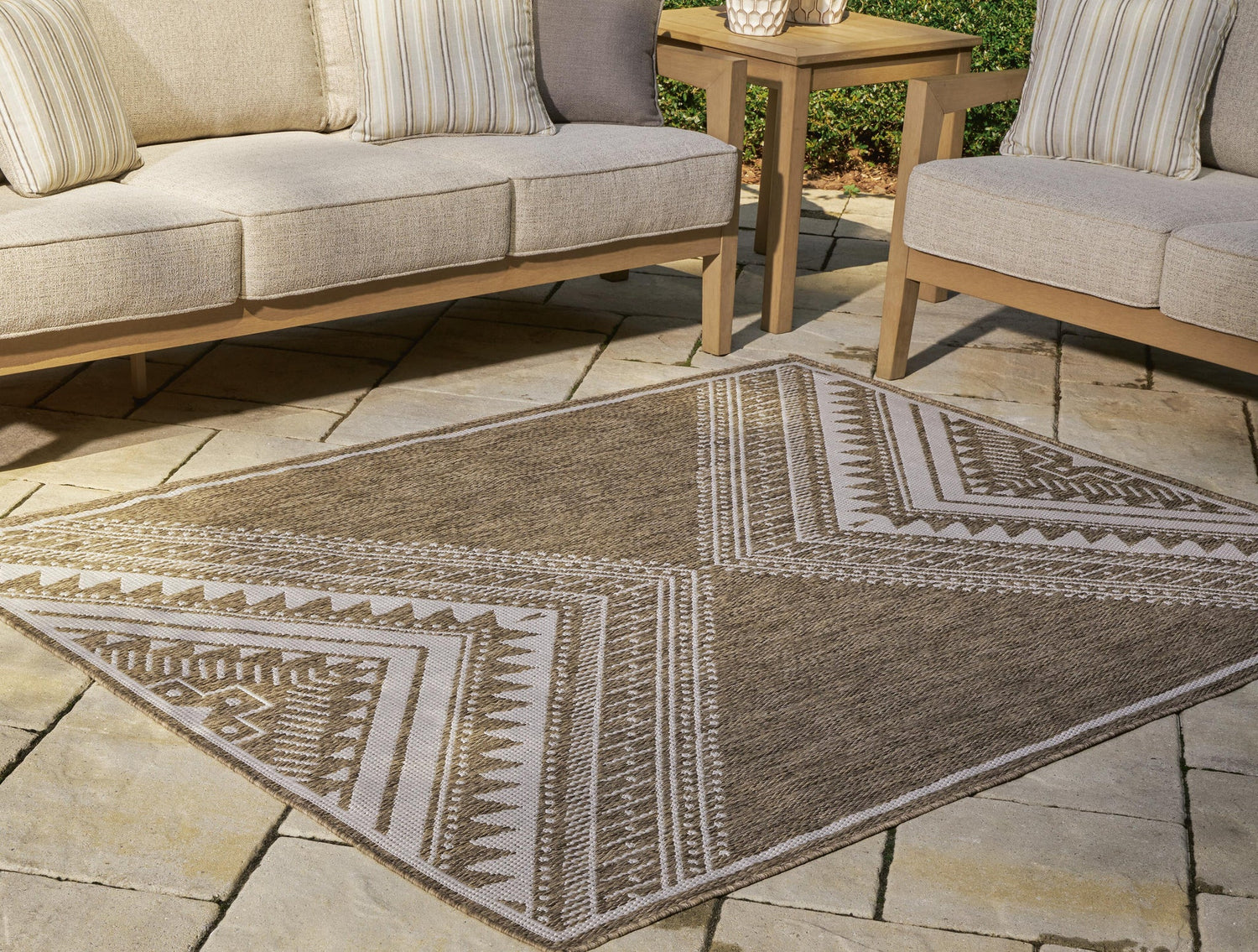 Express > Rugs