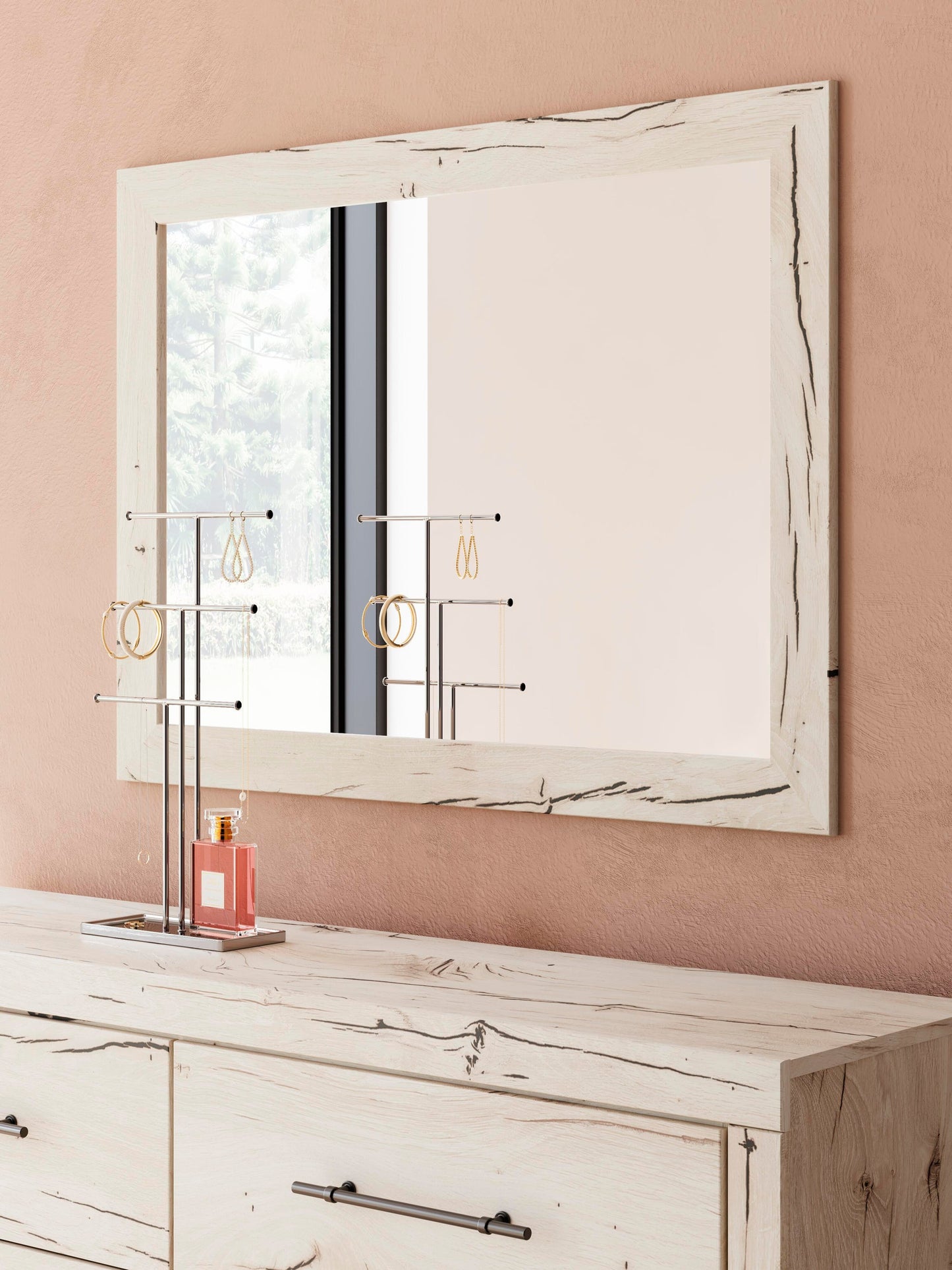 Lawroy Queen Panel Bed, Dresser and Mirror